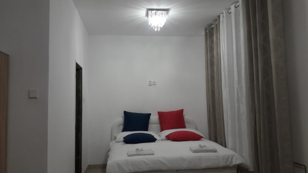 Ubytovani-Plzen-Can Hotel Ngoại thất bức ảnh